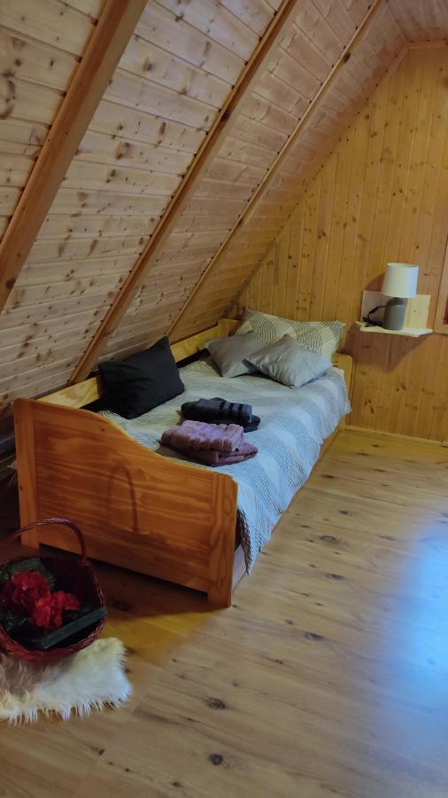 Kuca Za Odmor "Med Strmci" Villa Zlobin Exteriör bild